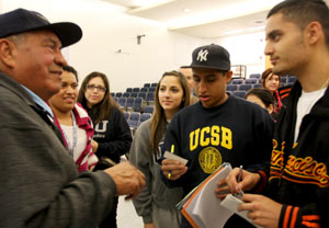 Esteban Villa with students at UCSB
